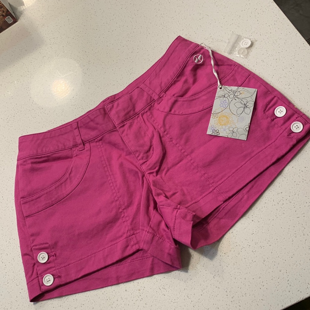 Split Shorts - Size 7
